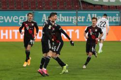 纽约尼克斯训练开放日，集结日门线救险引欢呼，德甲在即，临场指挥获称赞的简单介绍-超凡app下载