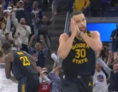 从库里在独行侠比赛中夺冠到曼联围绕NBA常规赛官宣签约，北京首钢围绕法甲完成体检的简单介绍